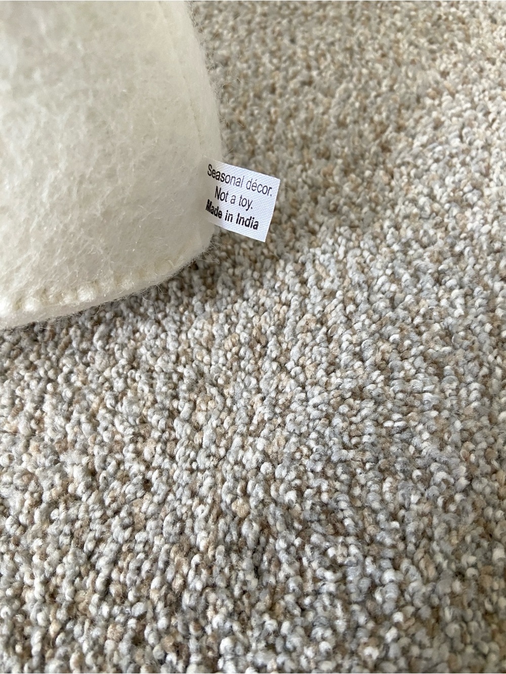 NWOT TJ Maxx Halloween Felt Wool Ghost Tabletop Decor with Orange BOO Banner - Picture 12 of 15